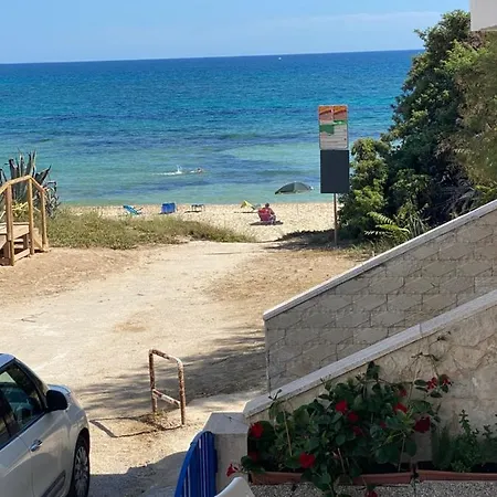 A Due Passi Sul Mare Apartment San Pietro in Bevagna Exterior photo