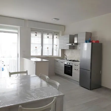 A Due Passi Sul Mare Apartment San Pietro in Bevagna Exterior photo